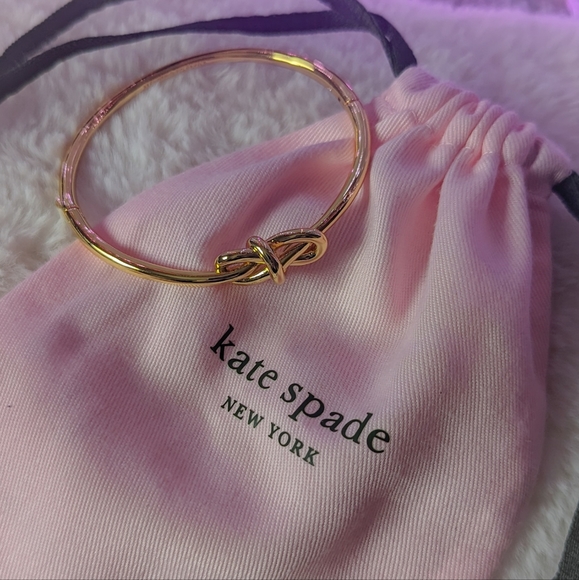 Kate Spade NWOT Unique Love Knot Bangle Bracelet 🩷 - Picture 2 of 4